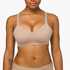New Lululemon Hold True bra